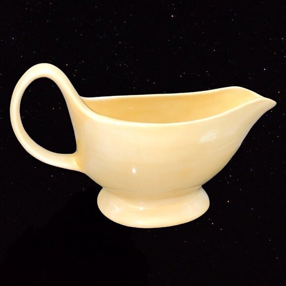 Pottery Barn Sausalito Yellow/Amber Gravy Boat 5”T 9”W Pottery Dinnerware - Picture 1 of 7